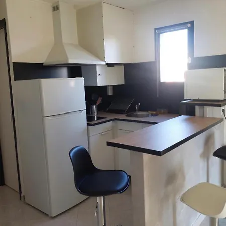 Apartment Climatise Sur L'ile Des Pecheurs Agde